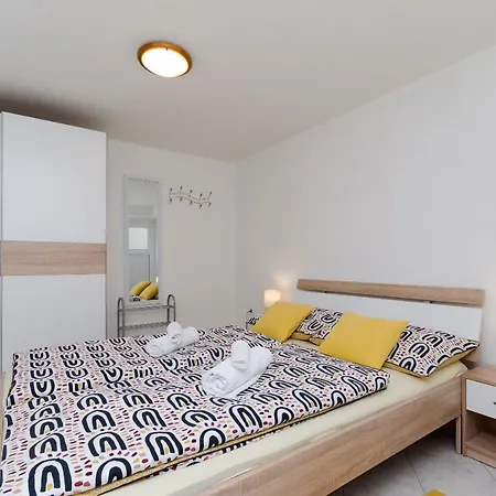 House Marija Semesterbostad