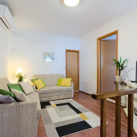 House Marija Semesterbostad Mošćenička Draga