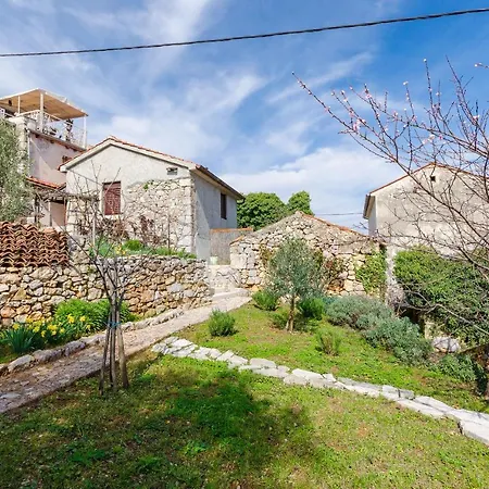 بيت للعطل House Marija *